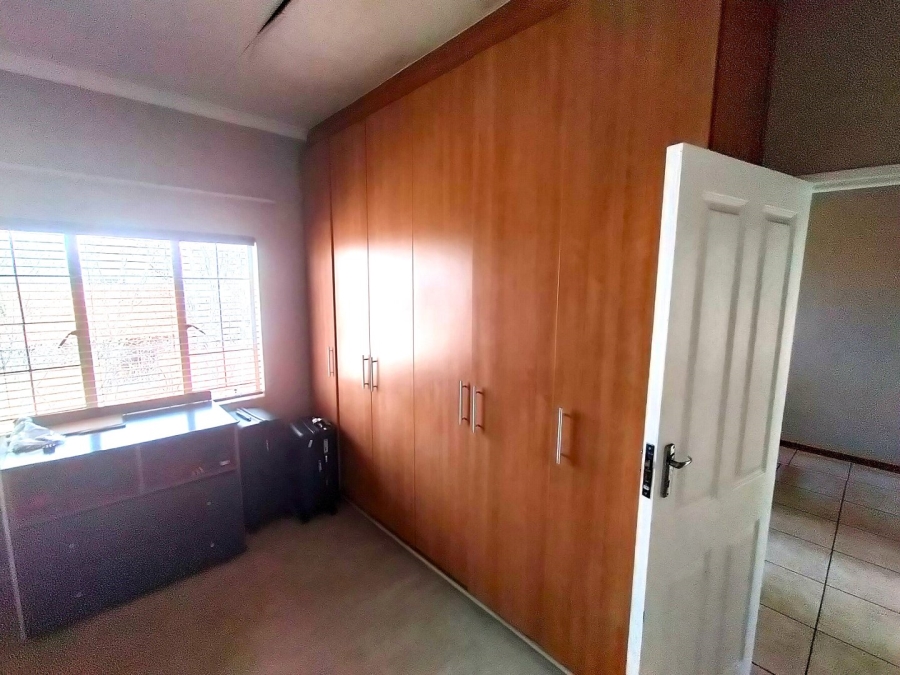 3 Bedroom Property for Sale in Langenhovenpark Free State